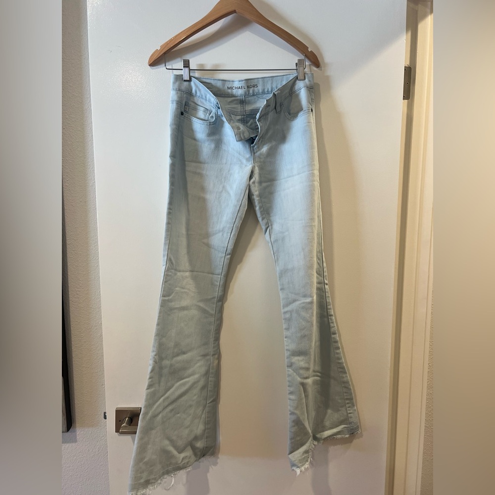 Michael Kors Flared Jeans in light wash denim